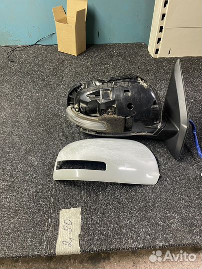 Зеркало заднего вида