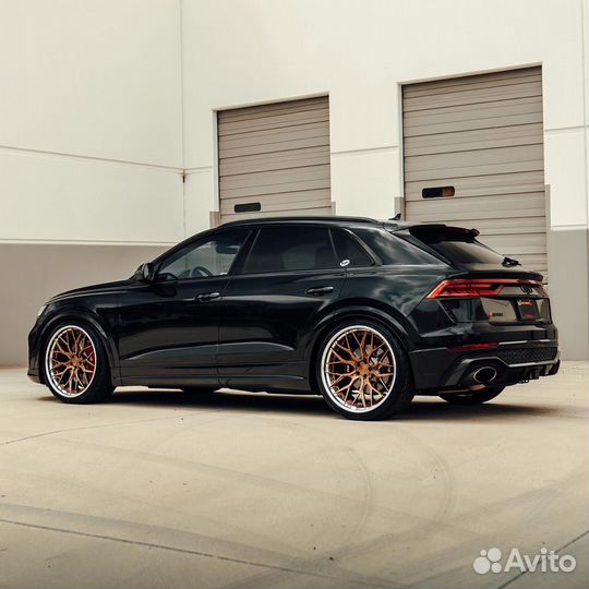 Кованые диски GT Forged R22 5x112 для Audi RSQ8