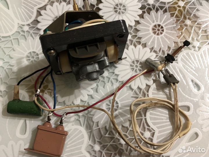 Электродвигатель 220в бу для проигрывателя