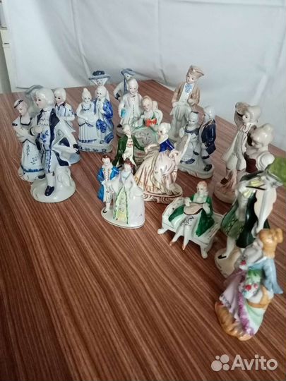 Статуэтки в ассорттменте