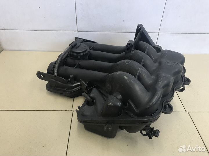 Коллектор впускной Caddy III 2004-2016