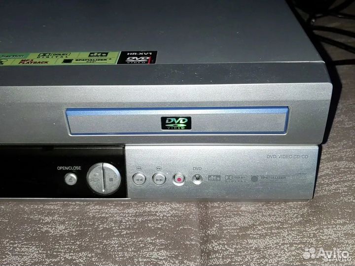 VHS - DVD проигрыватель JVC HR-XV1