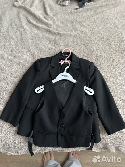 Костюм тройка для мальчика 98