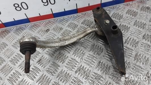 Рычаг передний верхний правый lexus LS 4 (3KR09O60
