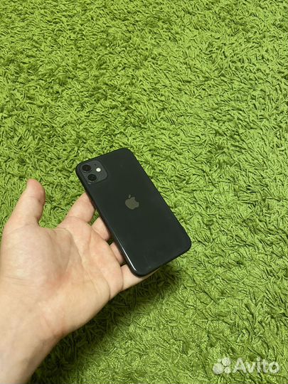 iPhone 11, 64 ГБ