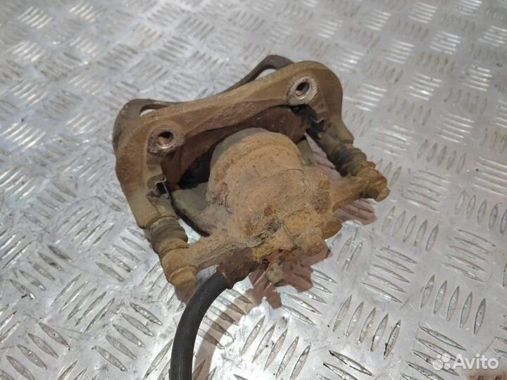 Суппорта передняя Opel Corsa C 1.2 2000-2006