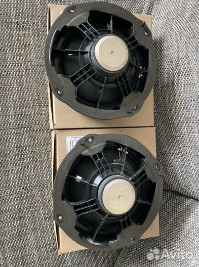 Продам автомобильную колонку Audi