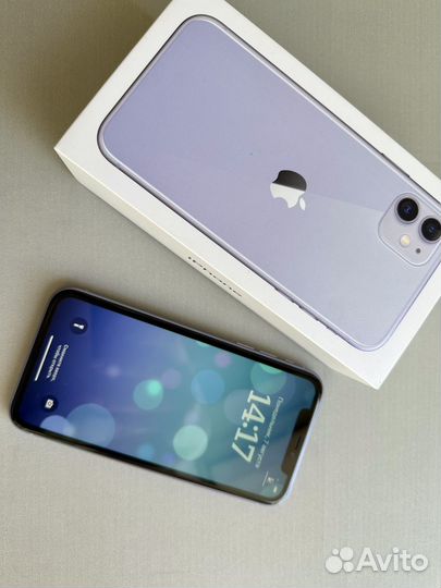 Телефон iPhone 11