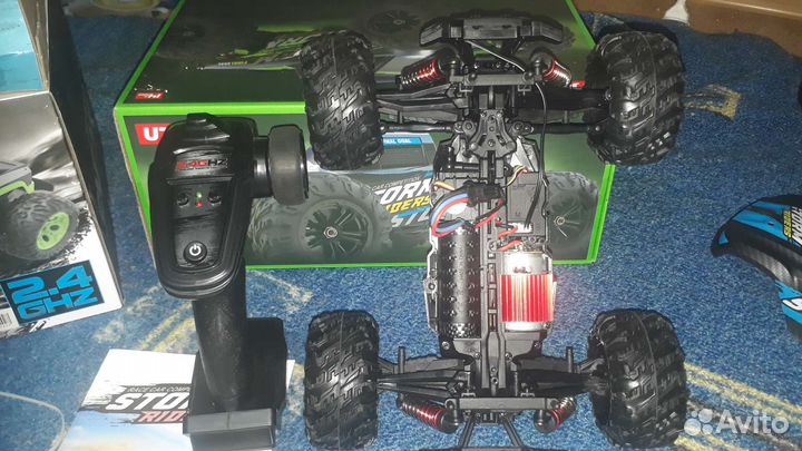 Машинки модели на радио пульте на аккамуляторе