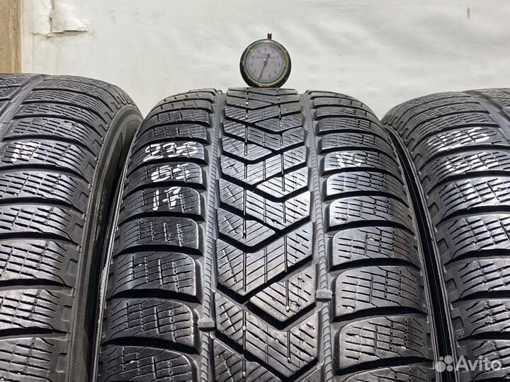 Pirelli Scorpion Winter 235/65 R17