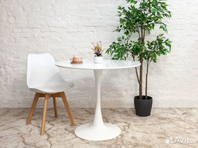 Кухонный стол Tulip, белый, 90х90