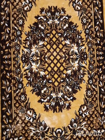 Накидки на диван и кресла