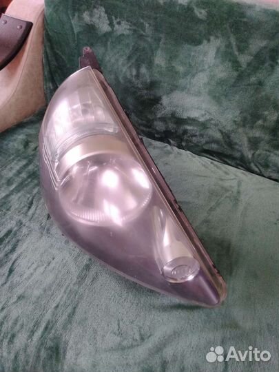 Фара передняя правая Honda Dgazz