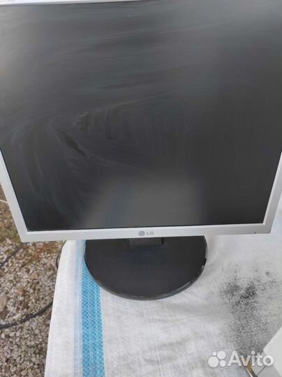 Монитор Packard Bell 223DX