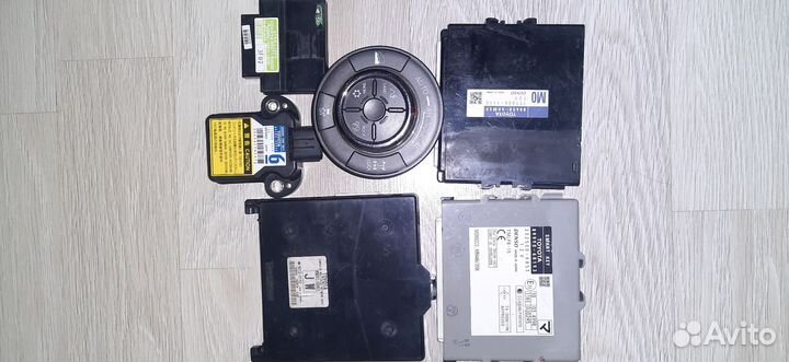 Электронный блок Toyota Land Cruizer Prado 150