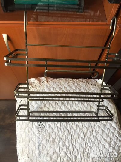 Полка подвесная