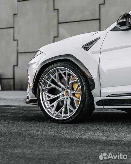 Кованые диски R22 5x112 для Lamborghini Urus