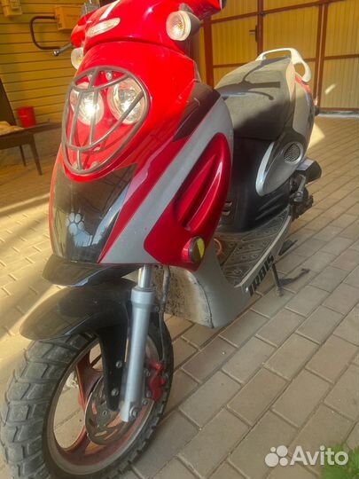 Мопед скутер