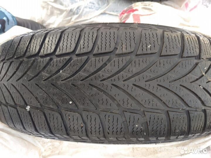 Goodyear UltraGrip Ice 2 185/65 R15