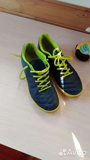 Бутсы футбольные 35р для зала