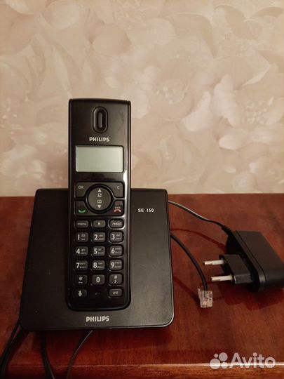 Радиотелефон стационарный Philips SE150