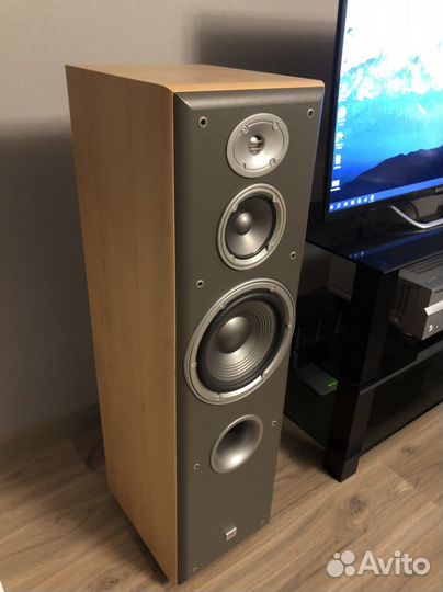 Напольные колонки JBL E60
