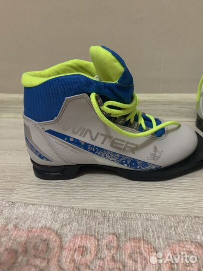 Лыжные ботинки
