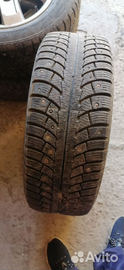 Gislaved Frost 225/60 R16 102