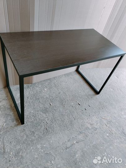 Компьютерный стол loft