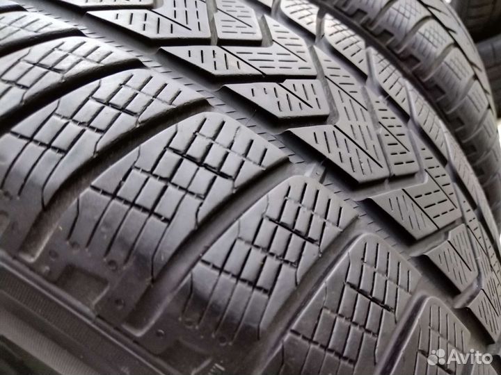 Pirelli Scorpion Winter 255/55 R18