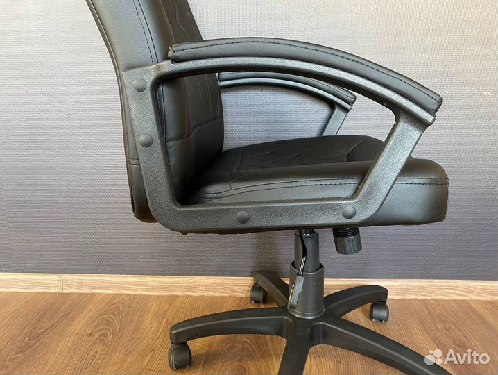 Компьютерное кресло