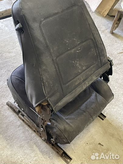 Сиденье водительское нива