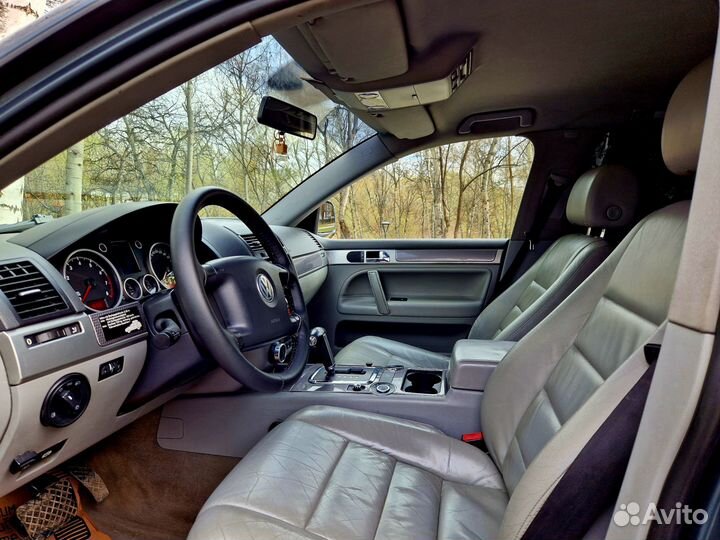 Volkswagen Touareg 3.2 AT, 2005, 220 000 км