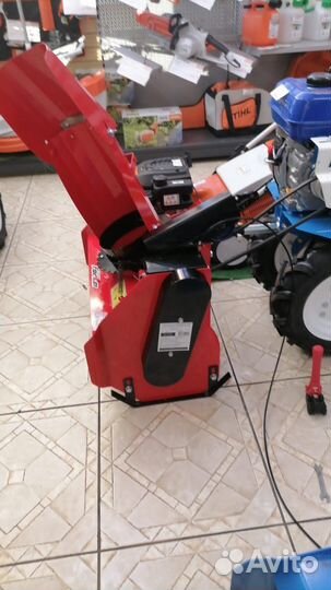 Снегоуборщик для мотоблока