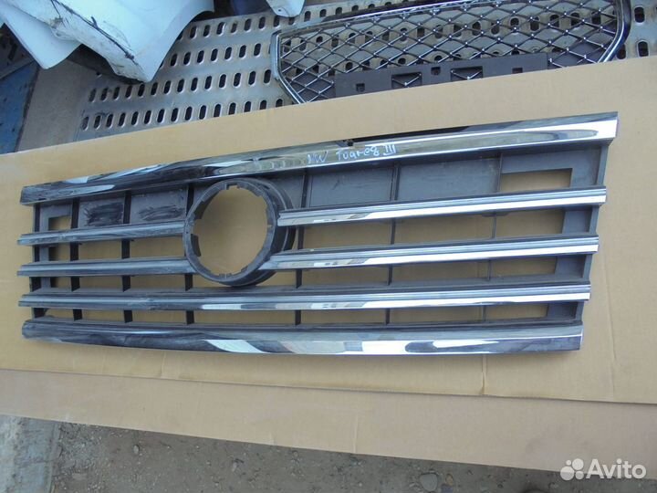 Решетка радиатора Volkswagen Touareg 3 (2018-нв)