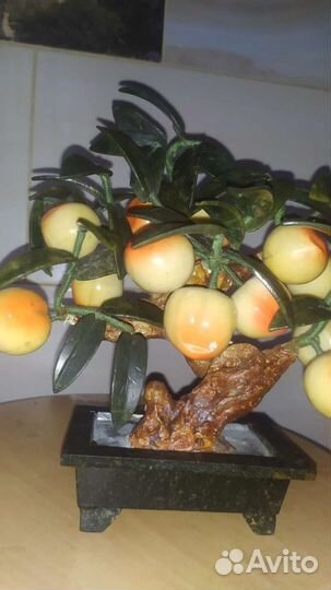 Дерево счастья, подставка и листья из нефрита