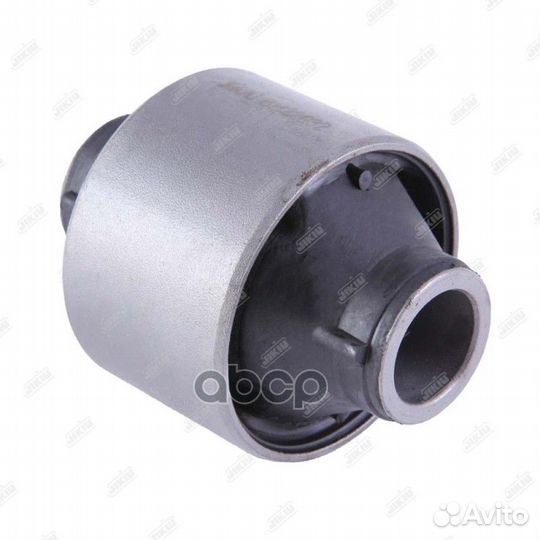 Сайлентблок нижн заднего рычага infiniti G35 02