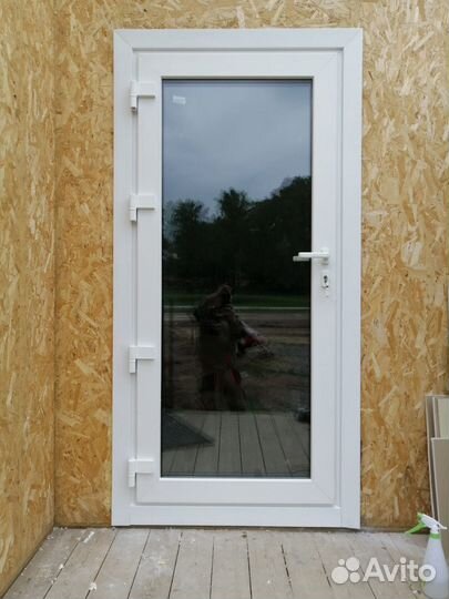 Пластиковые двери с установкой