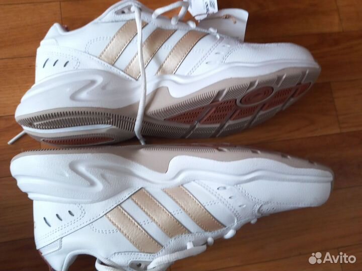 Оригинальные кроссовки Adidas S