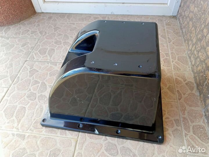 Подставка для крепления кресла в катере