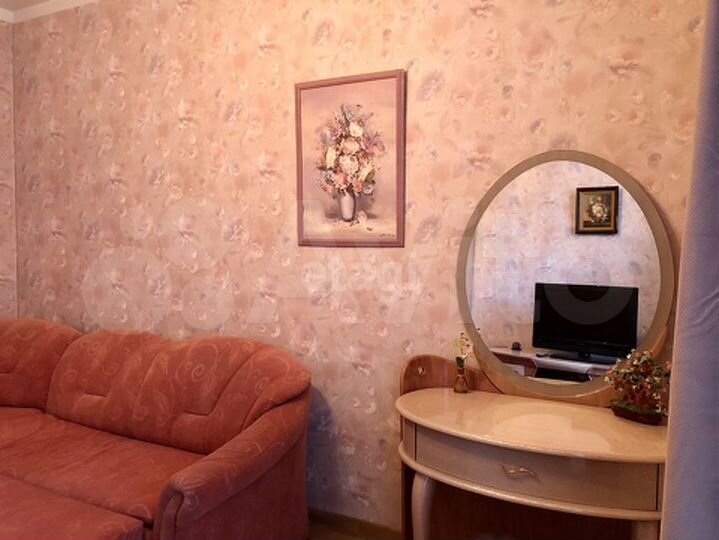 2-к. квартира, 50 м², 3/10 эт.