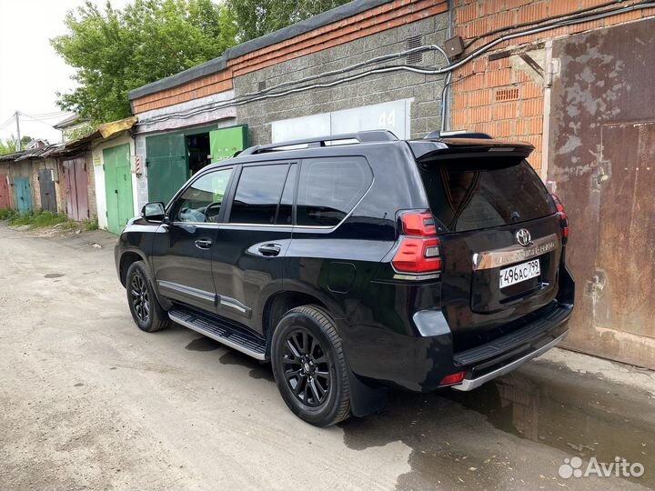 Накладка на задний бампер Toyota Prado 2017+