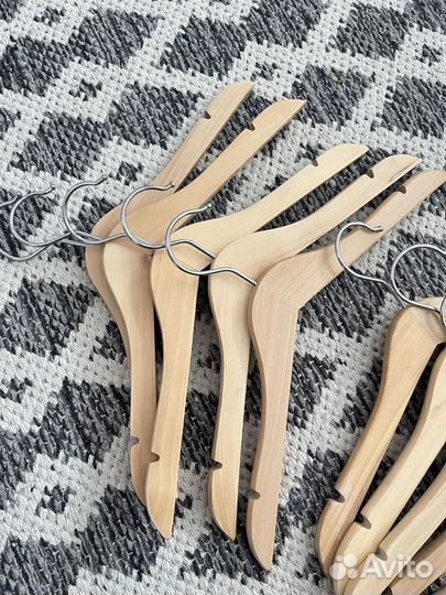 Вешалка для одежды детская