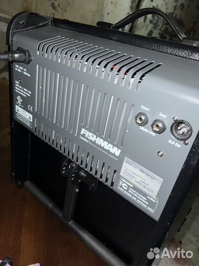 Комбоусилитель для акустической гитары Fishman