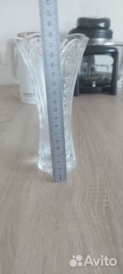 Хрустальная ваза, Югославия времён СССР