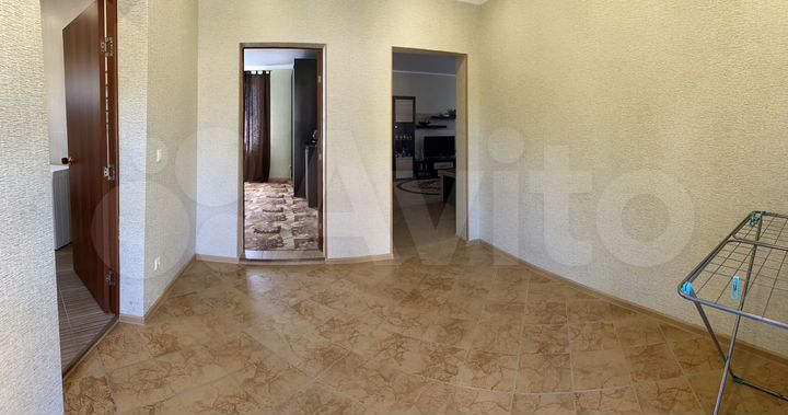 2-к. квартира, 100 м², 1/2 эт.