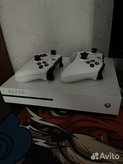 Xbox One s 1tb с играми