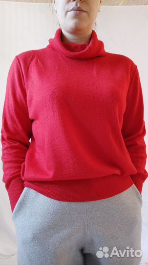 Свитер красный М