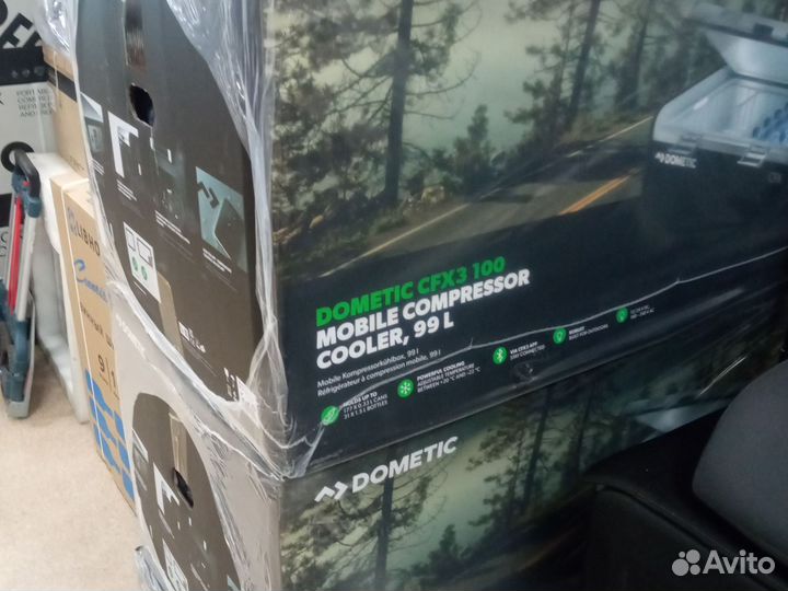 Автохолодильник Dometic CFX3 100