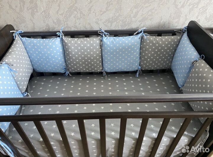 Бортики на детскую кроватку